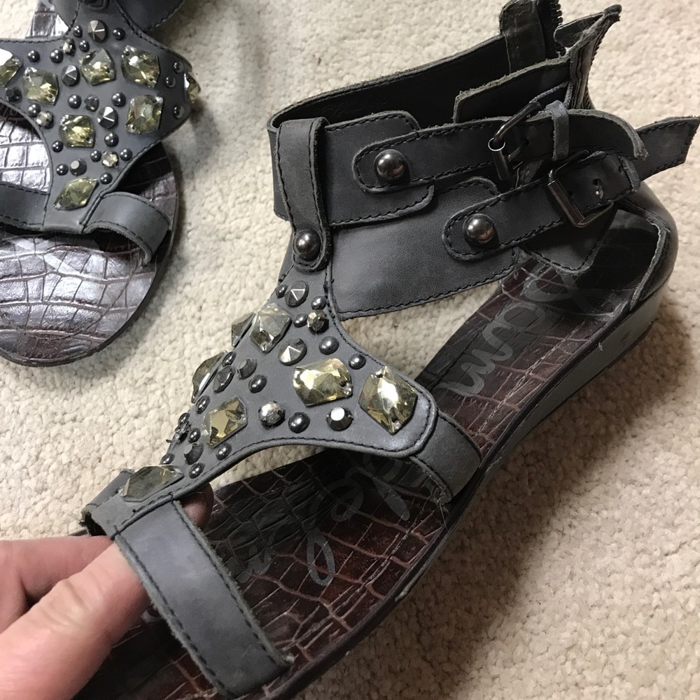 Sandals - Picture 2 of 5